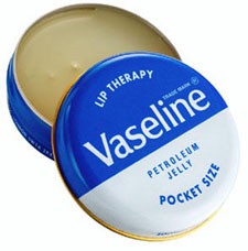 vaseline lip therapy