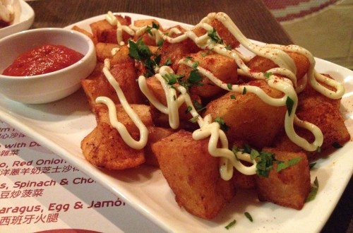 tapeo hong kong patatas bravas
