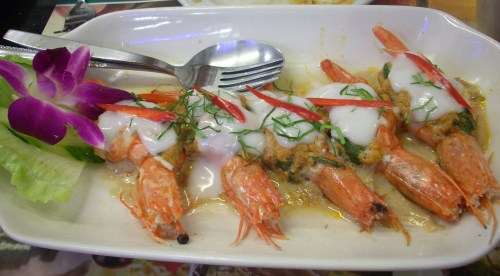 nitaya thai tai hang signature prawns curry