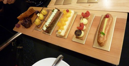 robuchon high tea pastries