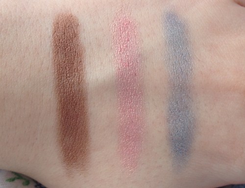 clinique chubby sticks for eyes fuller fudge pink and plenty big blue swatches