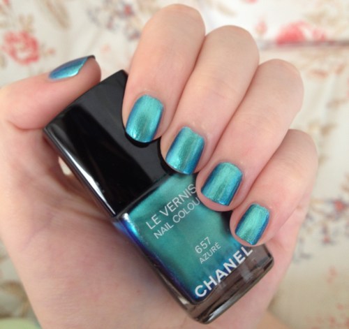 chanel azure swatch
