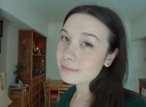 benefit most glamorous nudes gilt-y pleasures 1