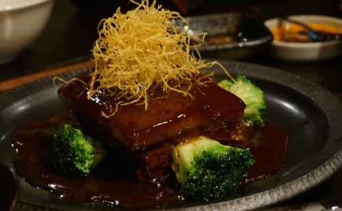 mott 32 hong kong pork belly