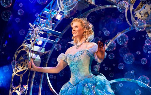 wicked-carly-anderson-glinda